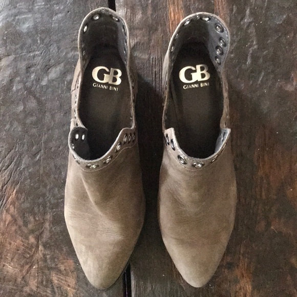 Gianni Bini Booties - Picture 4 of 5